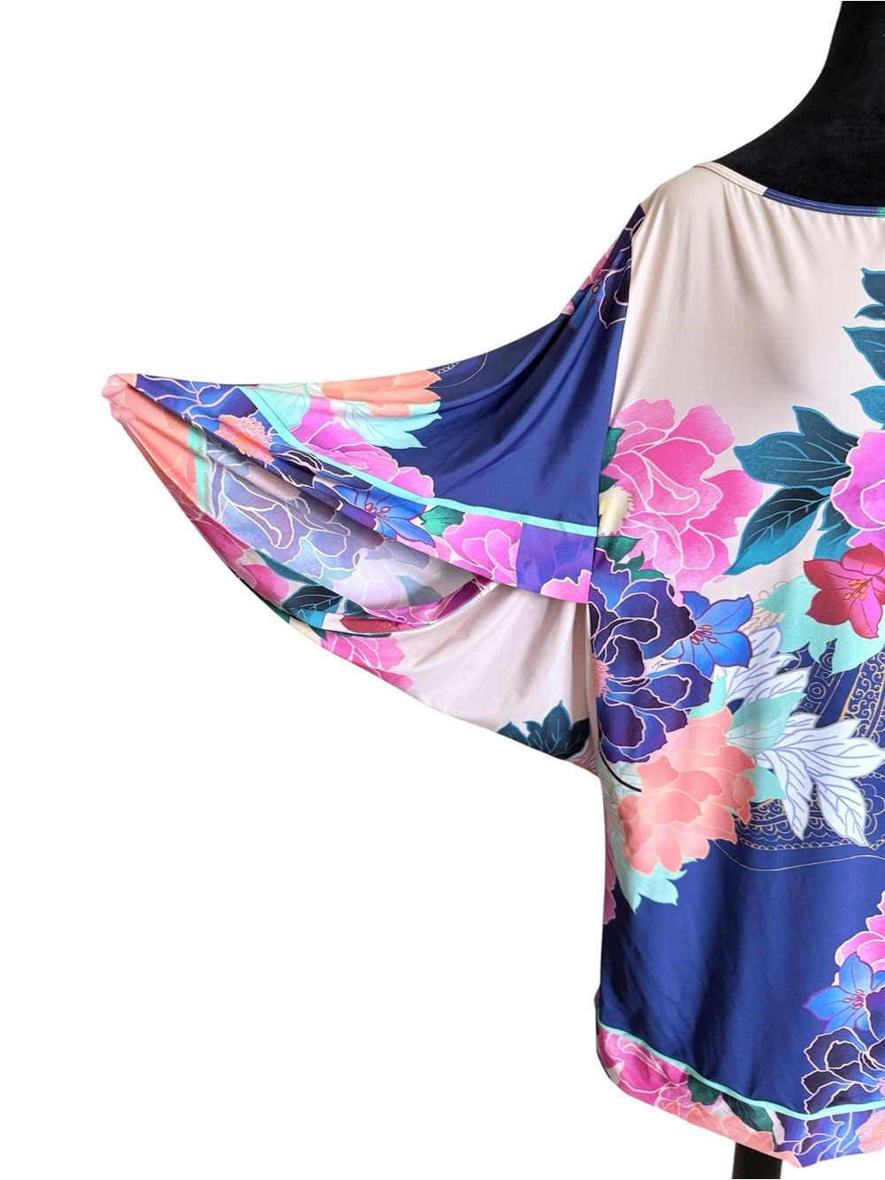 Trina Turk Opulent Oasis Floral Swim Cover-Up/Tunic Dress Resort Wear. Size L - Picture 9 of 9